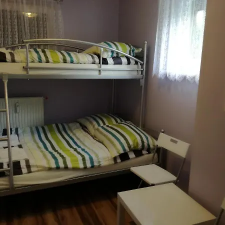 بيت شباب Hostel52 *